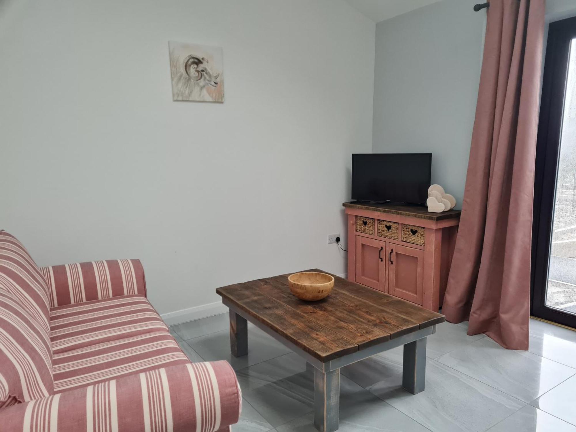 The Old Mountain Stables Caerllwyn Ganol Farm Apartment Нюпорт Стая снимка